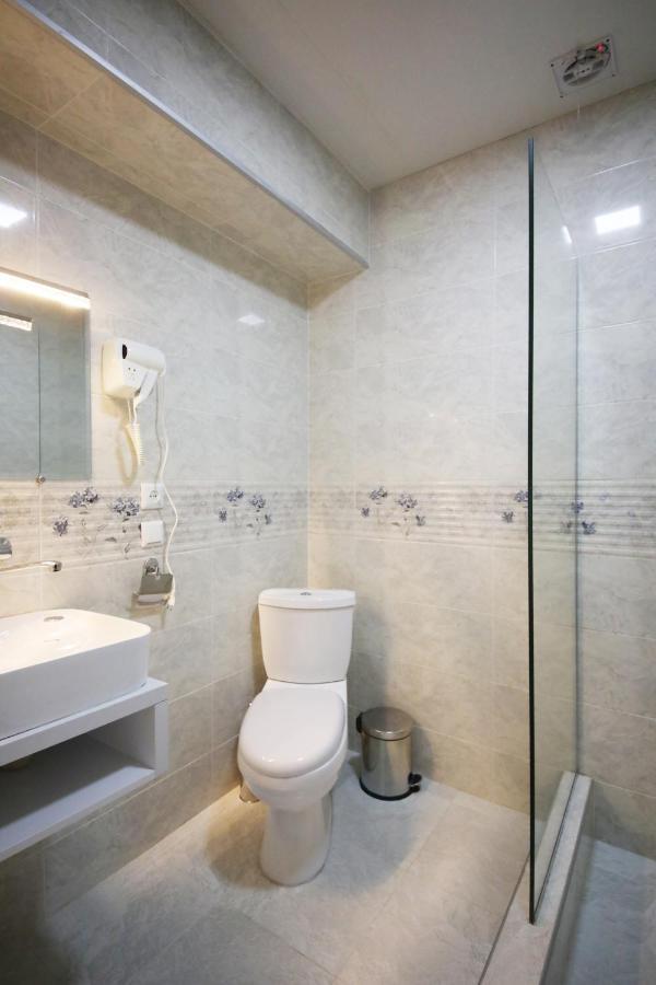 Hotel Tamari Kutaisi Ngoại thất bức ảnh