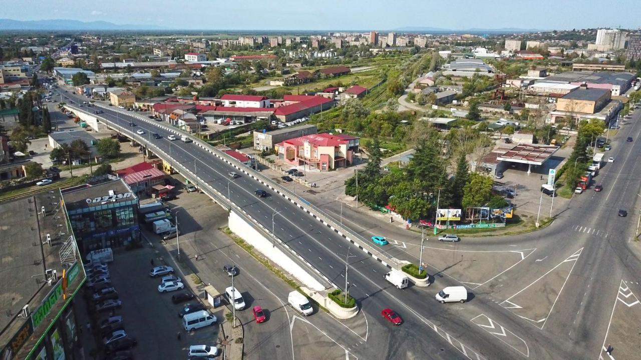 Hotel Tamari Kutaisi Ngoại thất bức ảnh