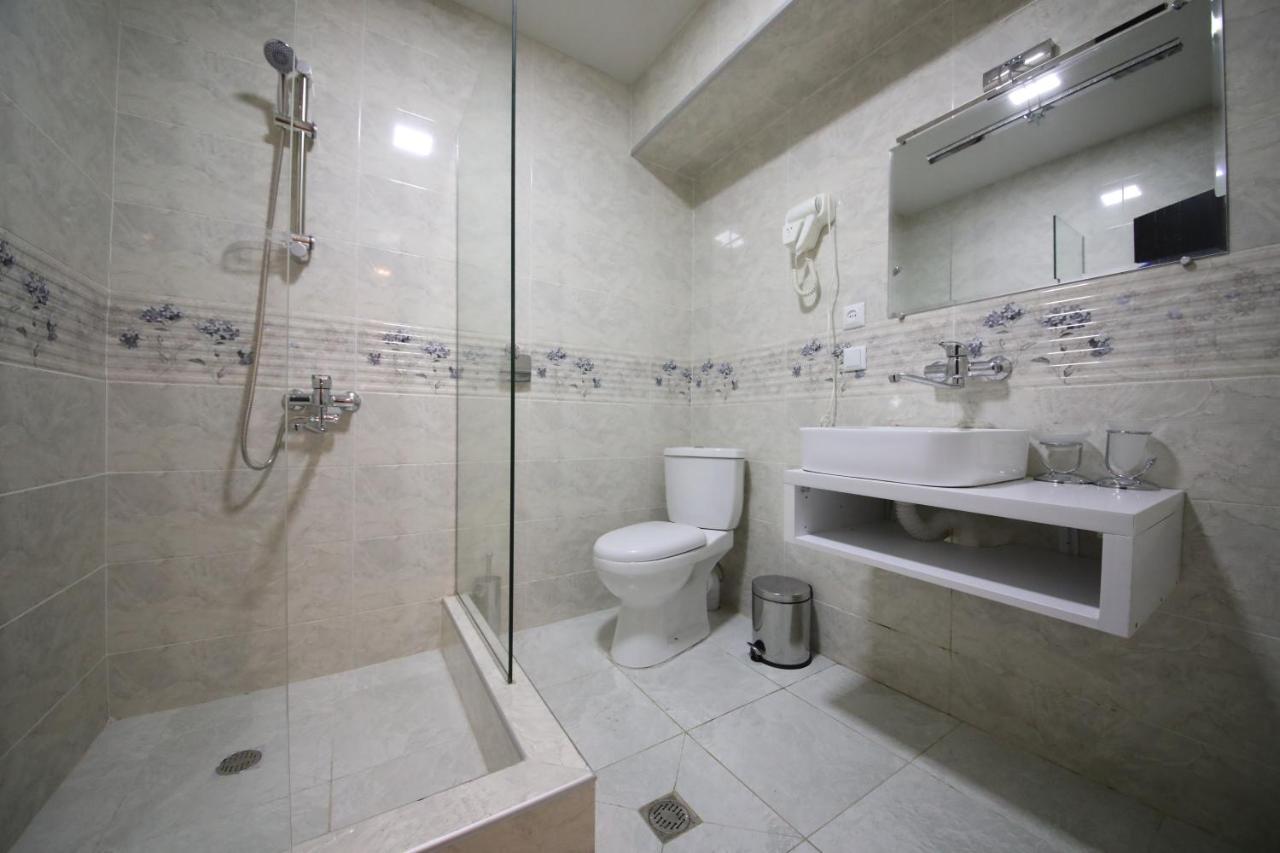 Hotel Tamari Kutaisi Ngoại thất bức ảnh