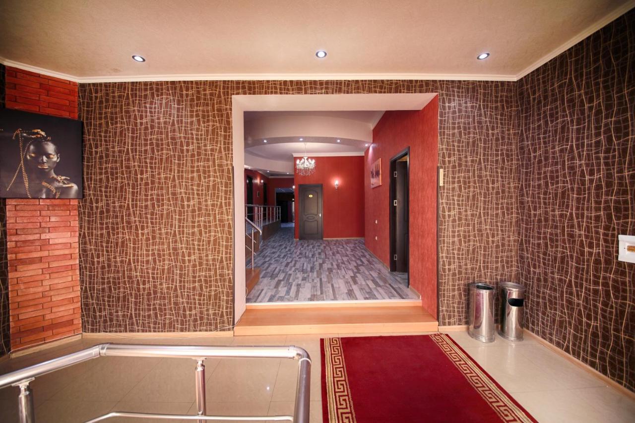 Hotel Tamari Kutaisi Ngoại thất bức ảnh